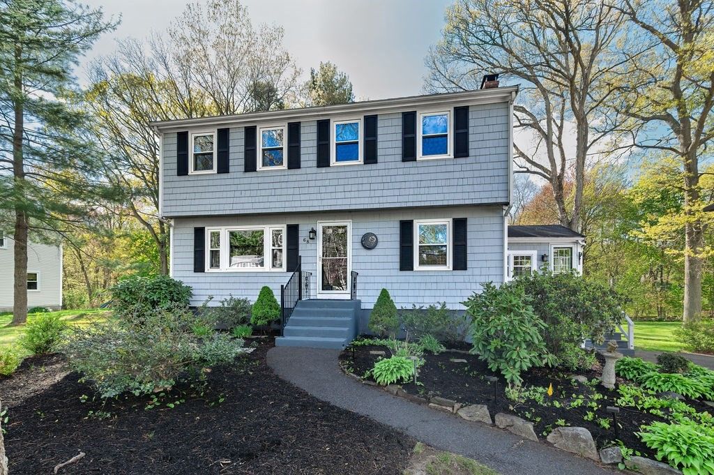 68 Alden St, Foxboro, MA 02035