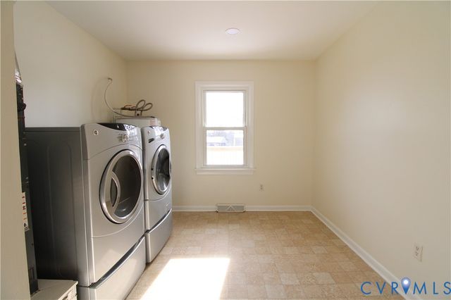 6357 Foxrock Ln, Hanover, VA 23111