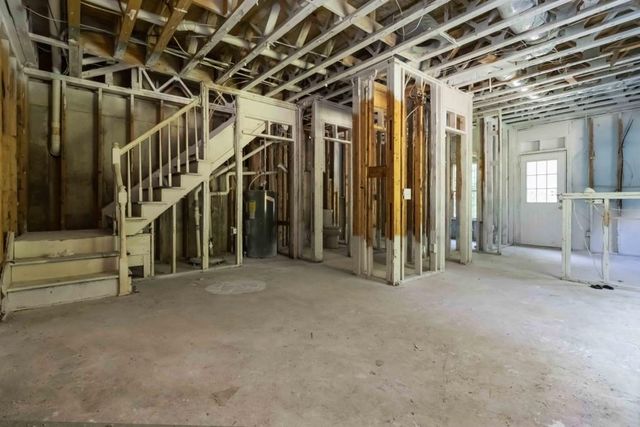 9005 Lemans Trail, Gainesville, GA 30506