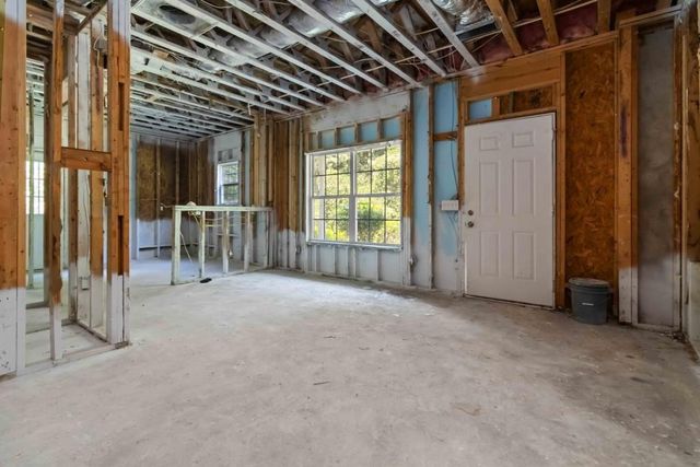 9005 Lemans Trail, Gainesville, GA 30506