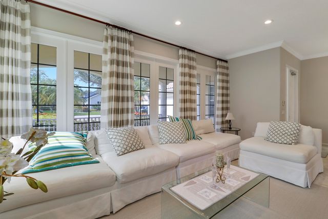 8435 Belize Place, Wellington, FL 33414