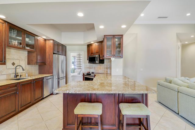 8435 Belize Place, Wellington, FL 33414