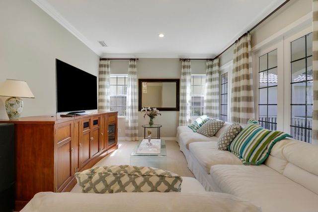 8435 Belize Place, Wellington, FL 33414