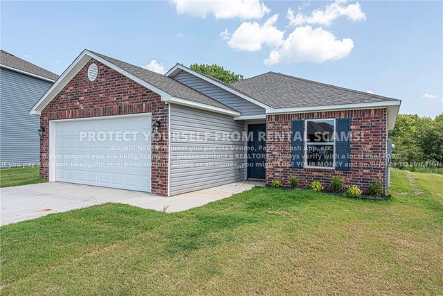 1151 E Sparrow Circle, Fayetteville, AR 72701