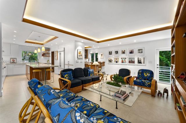 690 Warren Lane, Key Biscayne, FL 33149