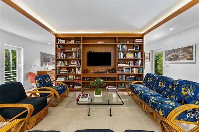 690 Warren Lane, Key Biscayne, FL 33149