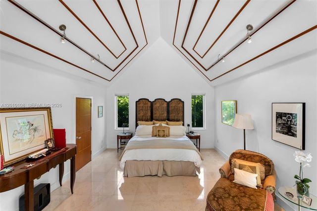 690 Warren Lane, Key Biscayne, FL 33149