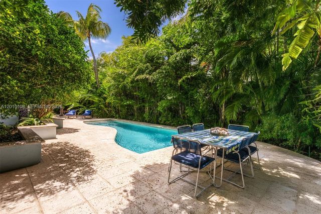 690 Warren Lane, Key Biscayne, FL 33149