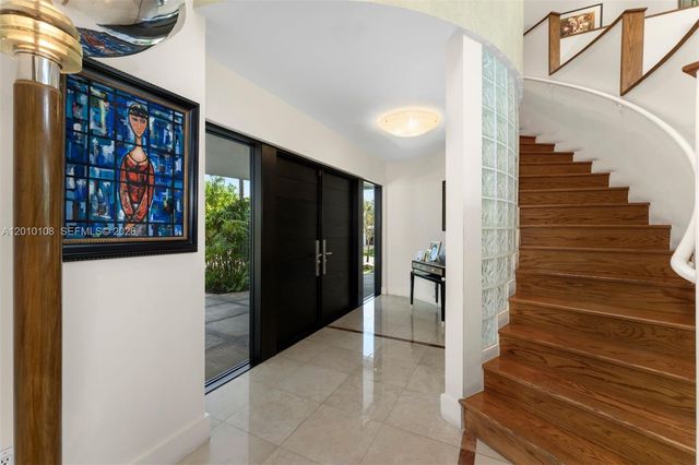 690 Warren Lane, Key Biscayne, FL 33149
