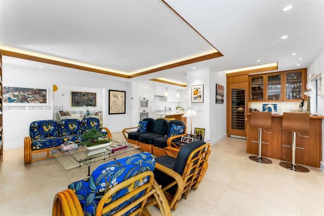 690 Warren Lane, Key Biscayne, FL 33149