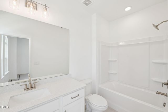 1521 Immagene Way 82, Fuquay Varina, NC 27526