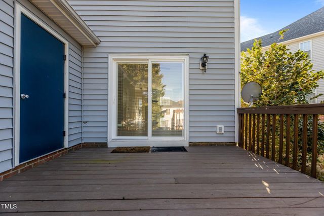 5367 Cog Hill Court, Raleigh, NC 27604