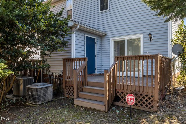 5367 Cog Hill Court, Raleigh, NC 27604