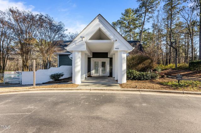 5367 Cog Hill Court, Raleigh, NC 27604