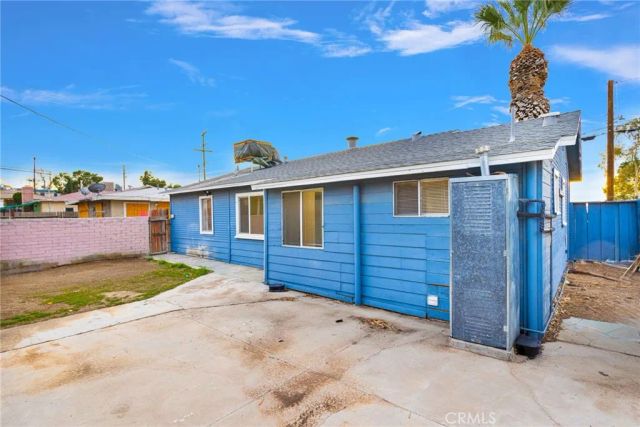 127 May Avenue, Barstow, CA 92311