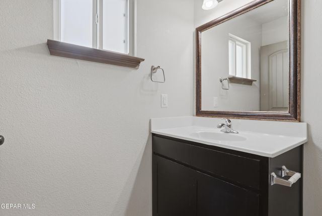12761 MARIA L FERNANDEZ, El Paso, TX 79938
