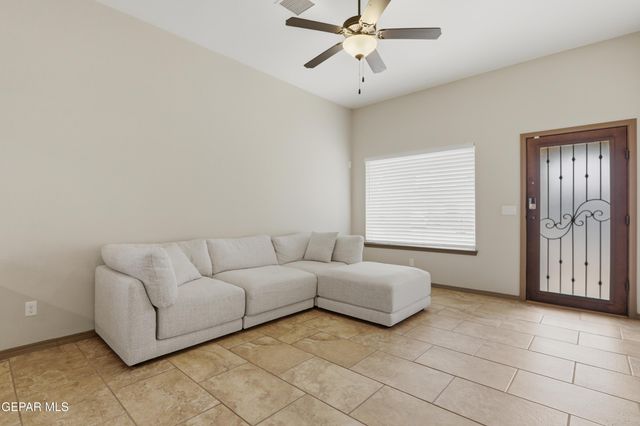 12761 MARIA L FERNANDEZ, El Paso, TX 79938