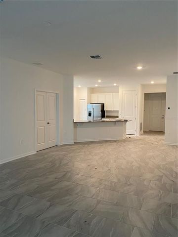 577 SILVER PALM DRIVE, Haines City, FL 33844