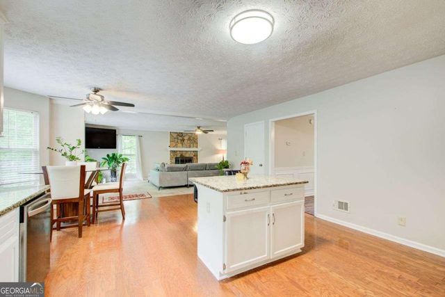 649 McKenzie Circle, Stockbridge, GA 30281