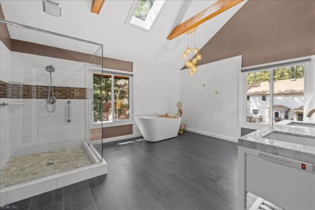 2504 Sevilla CT, Virginia Beach, VA 23456