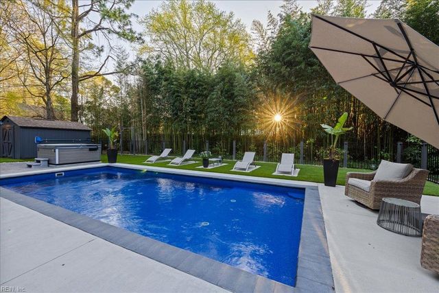 2504 Sevilla CT, Virginia Beach, VA 23456