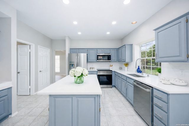 17911 Winter Hl, San Antonio, TX 78258