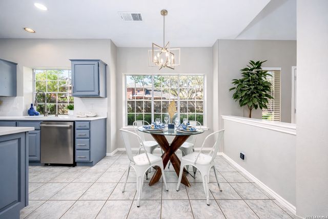 17911 Winter Hl, San Antonio, TX 78258