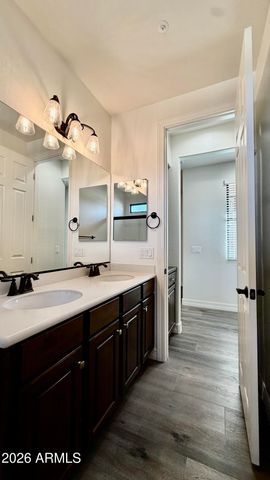 1777 W OCOTILLO Road 5, Chandler, AZ 85248