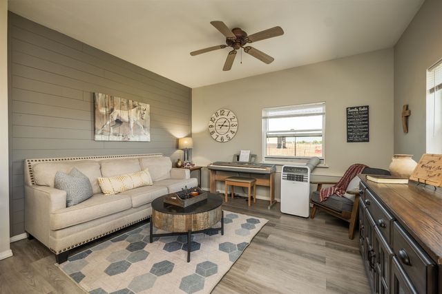 21411 N Spotted Rd, Deer Park, WA 99006