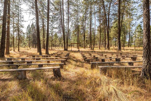 21411 N Spotted Rd, Deer Park, WA 99006