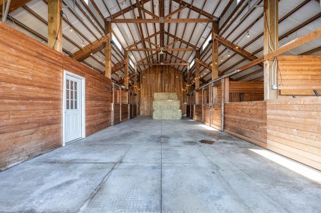 21411 N Spotted Rd, Deer Park, WA 99006