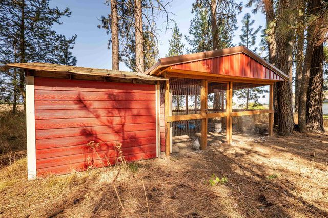 21411 N Spotted Rd, Deer Park, WA 99006