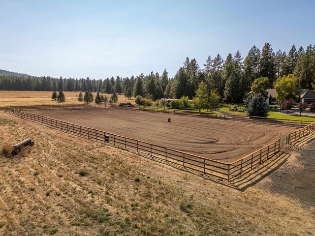 21411 N Spotted Rd, Deer Park, WA 99006