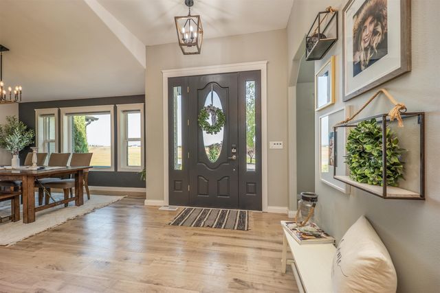 21411 N Spotted Rd, Deer Park, WA 99006