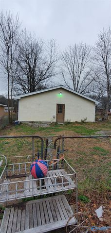 612 NW Stewart Street, Hartselle, AL 35622