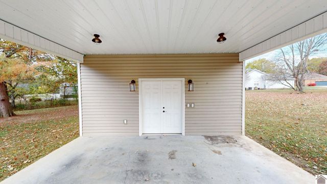 2214 Carol Drive, Murray, KY 42071