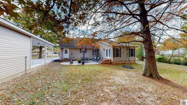 2214 Carol Drive, Murray, KY 42071