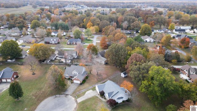 2214 Carol Drive, Murray, KY 42071