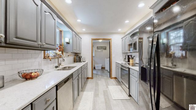 2214 Carol Drive, Murray, KY 42071