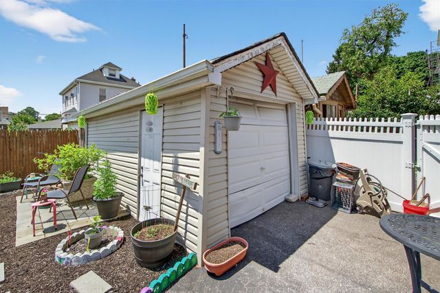 829 Logan Avenue, Bronx, NY 10465