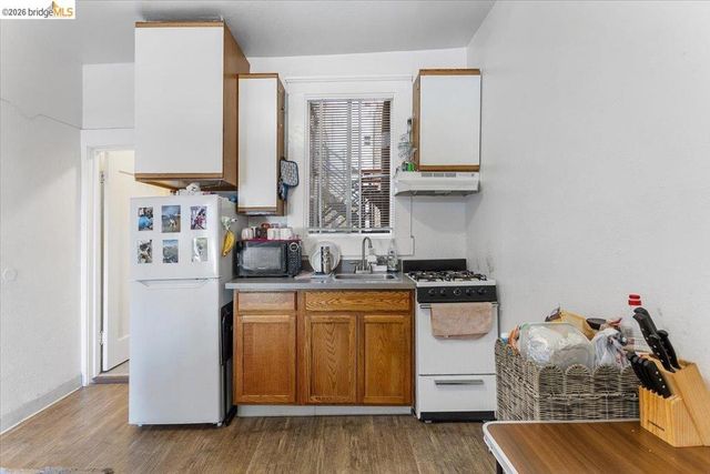 498 25th Street, Oakland, CA 94612