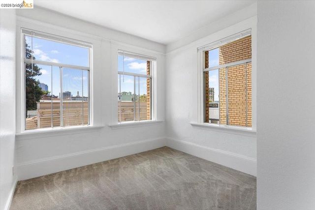 498 25th Street, Oakland, CA 94612