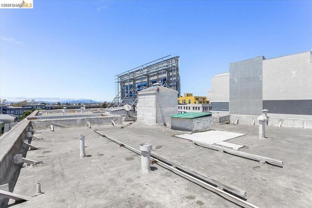 498 25th Street, Oakland, CA 94612