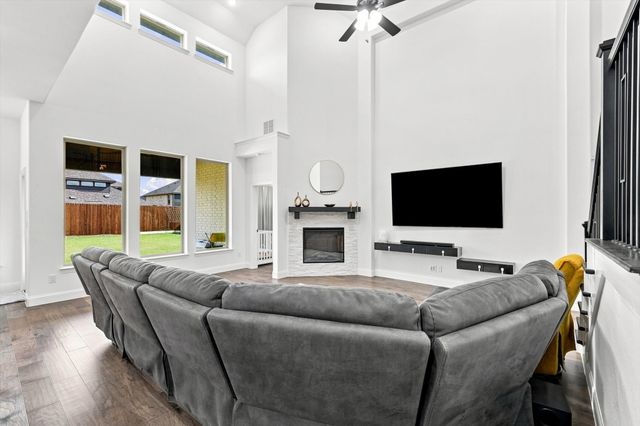 1717 Canals Drive, Little Elm, TX 75068