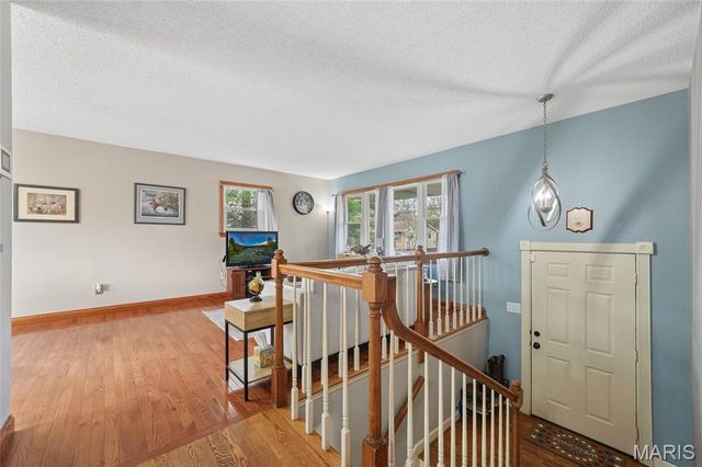 2332 Mickey Drive, High Ridge, MO 63049