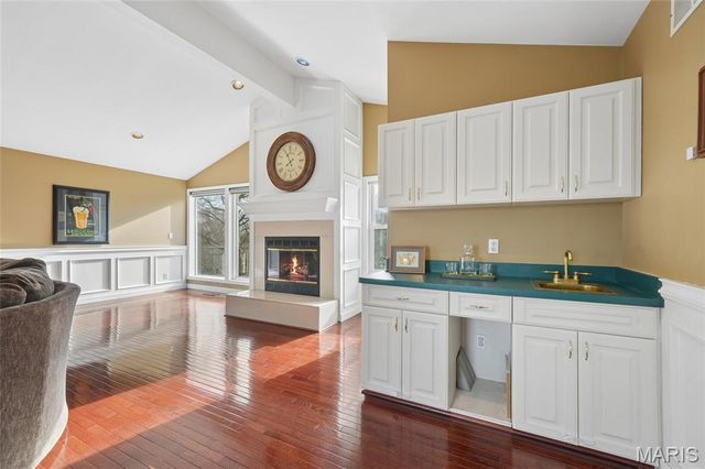 2332 Mickey Drive, High Ridge, MO 63049