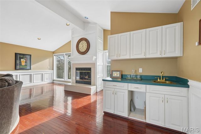 2332 Mickey Drive, High Ridge, MO 63049