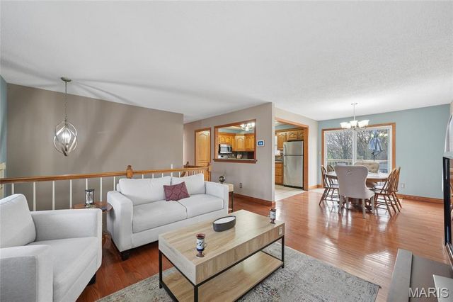 2332 Mickey Drive, High Ridge, MO 63049