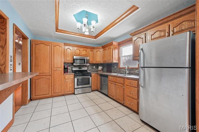 2332 Mickey Drive, High Ridge, MO 63049