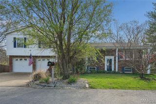 2332 Mickey Drive, High Ridge, MO 63049